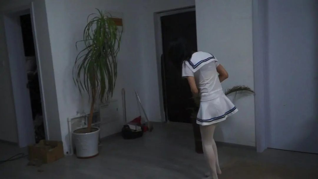 逍遥约拍系列 《贷款风波》白丝大长腿柳洋深陷贷款风波。-10