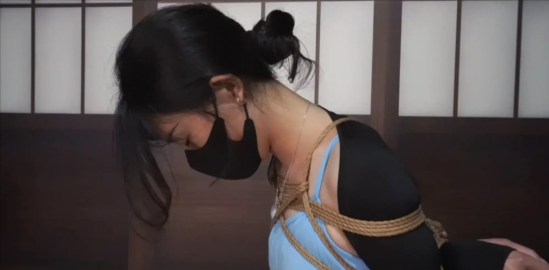 【试炼工作室】优雅的舞蹈女孩跪姿紧缚-2