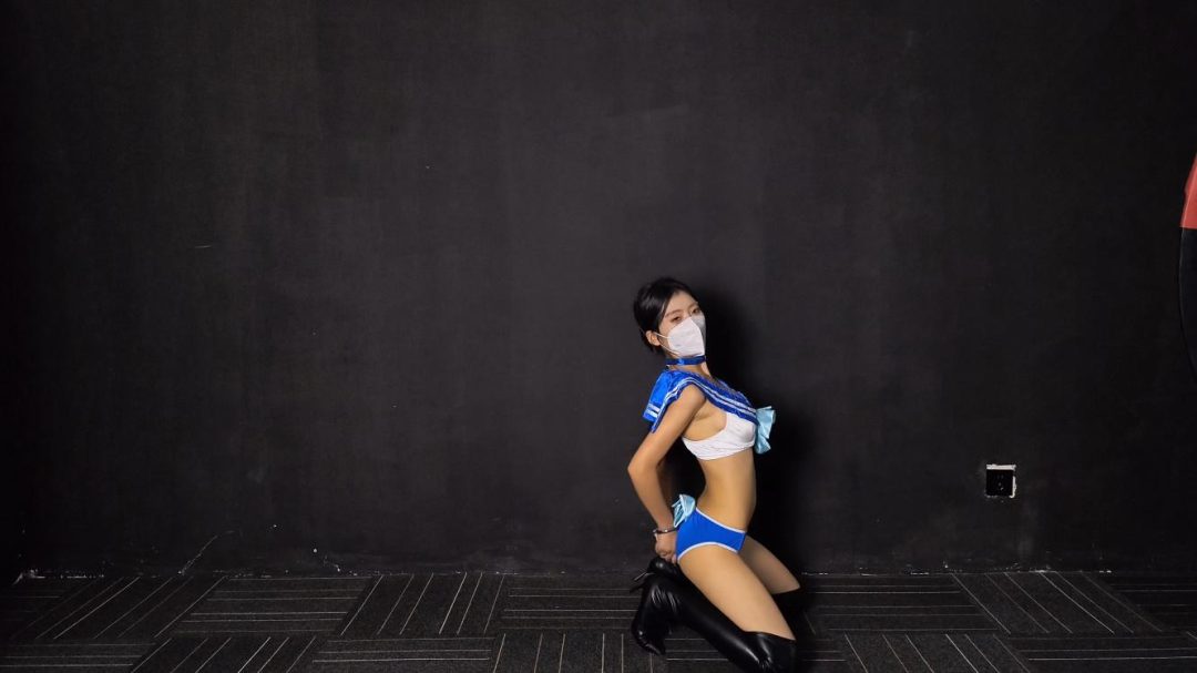手铐舞蹈. handcuff dance [K-POP] Wiggle Wiggle - HELLOVENUS.美少女战士cosplay.Sailor Moon Cosplay-1