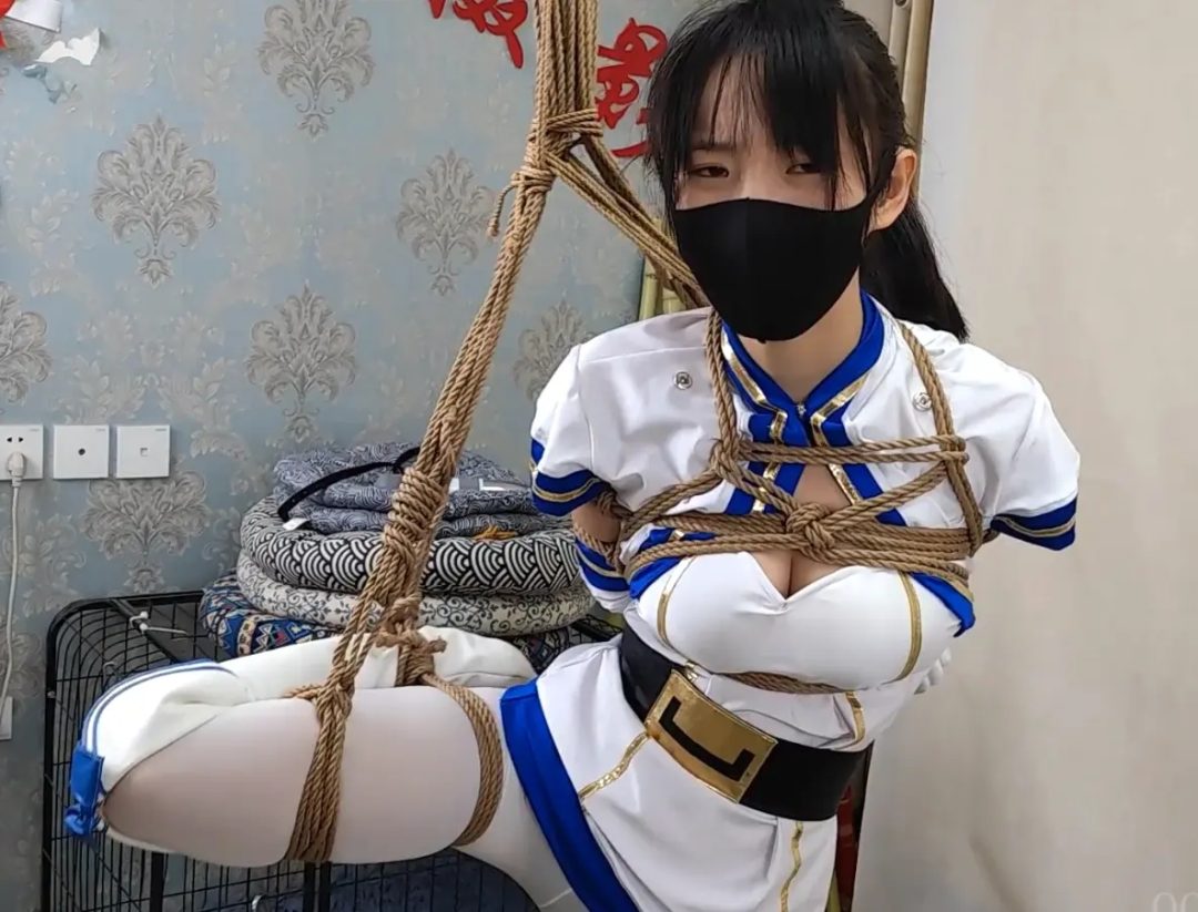 束缘阁 陈晓雪 魔法衣女战士 单腿吊全身挠痒-6