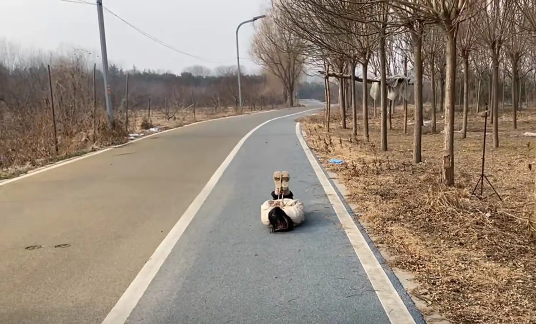 户外长时间捆绑蹦跳+户外驷马-17