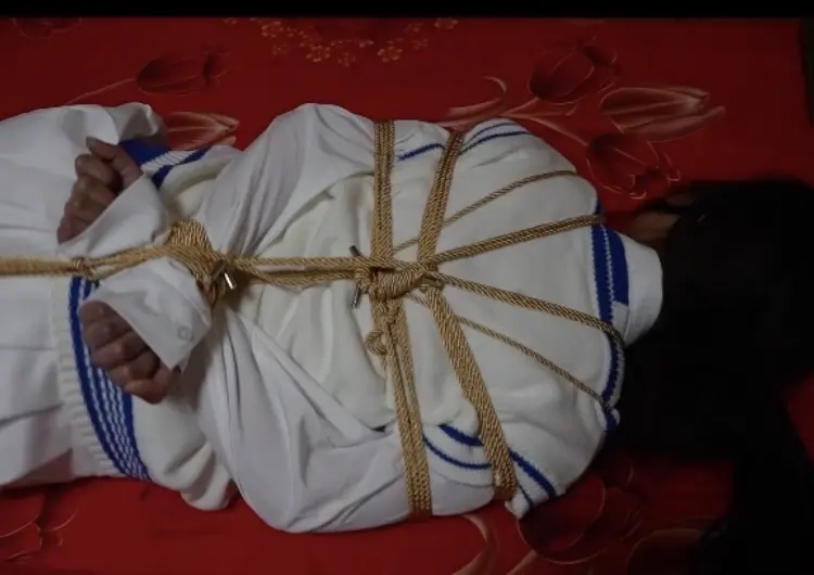 制服jk等多服装绳缚体验-5