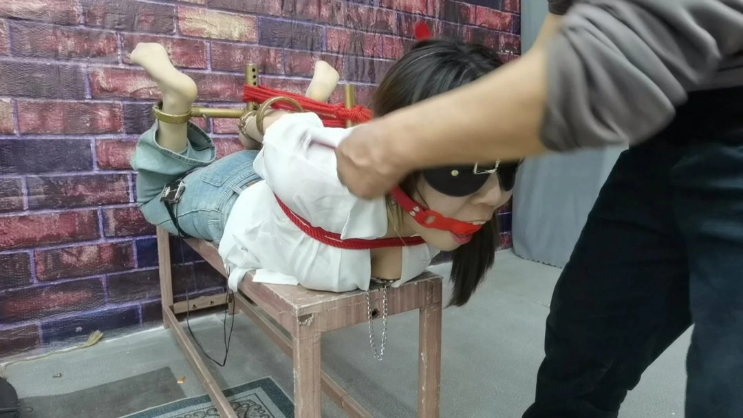 云婉儿k9架禁锢,钢夹夹,4公分至5.5公分口球轮替测试口球刺激喉部口水暴流-7