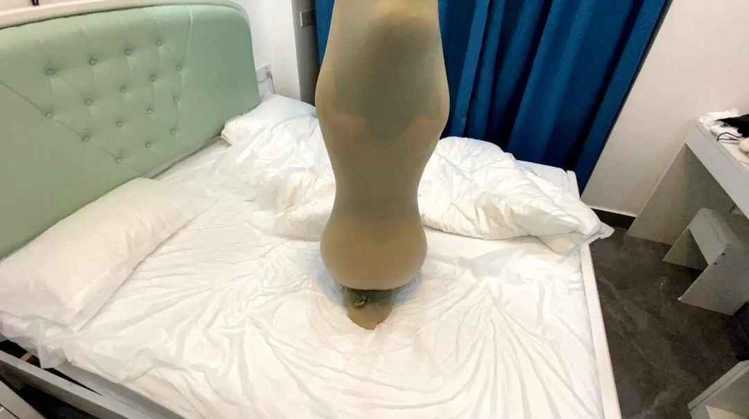 小姐姐肉色丝袜睡袋全包第二弹-5