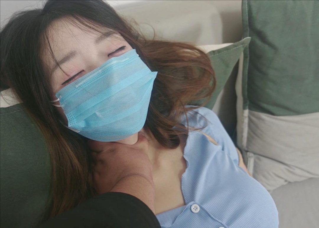 《GD绳束》模特桃桃 身材巨好 身材好 脚也好看 超短裤挠痒-4