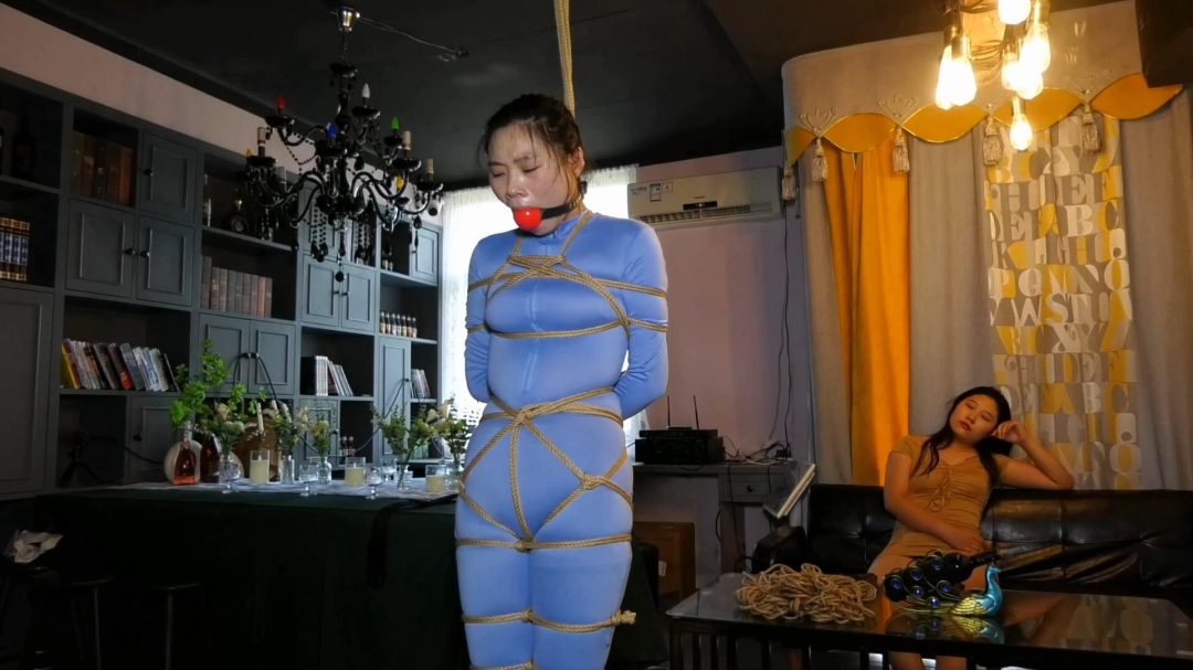 《被俘的女侦探》完整版-5