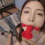 李大侠《佳佳堵嘴炼狱下》【特殊堵嘴工具/灰丝紧身衣/鼻涕眼泪口水湿身/干呕/原味丝袜堵嘴】