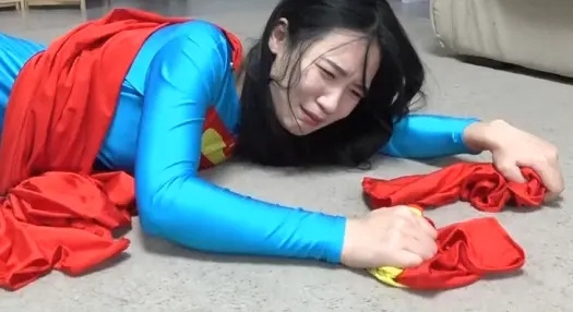 女超人之闺蜜的背叛01-3