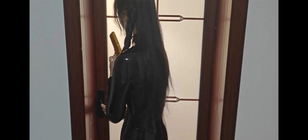 皮衣小清妹子被捕日记-8