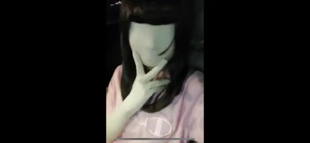 饭后穿zentai散步吸引路人眼球-3