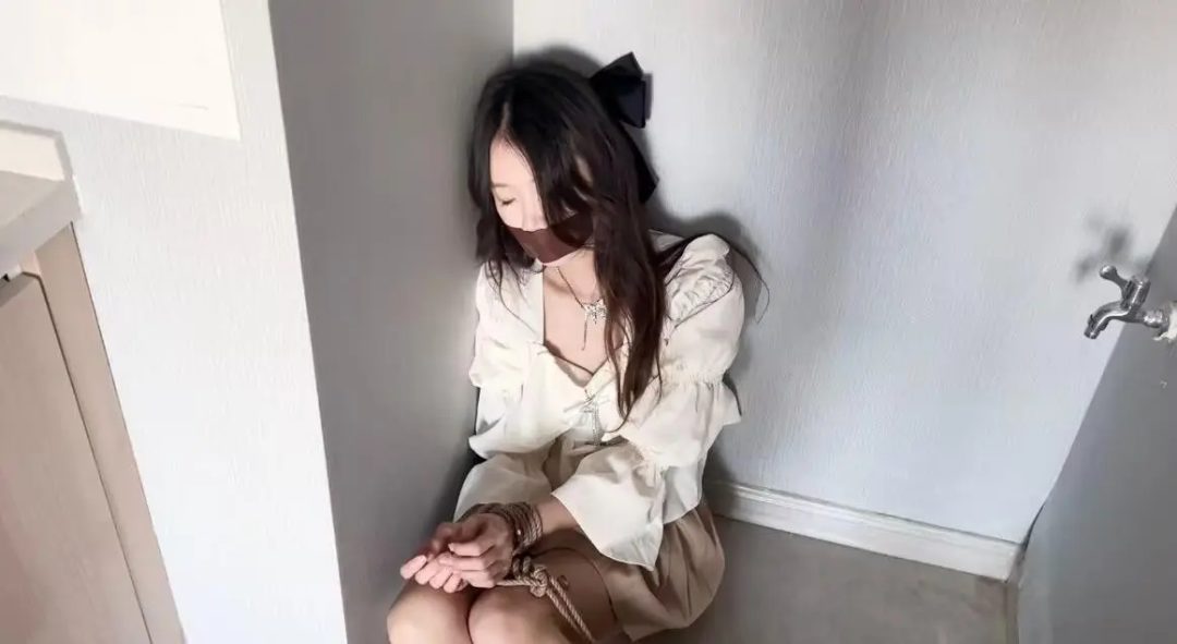 《斯德哥尔摩姐妹》 双女主定拍作品-4 《斯德哥尔摩姐妹》 双女主定拍作品-4