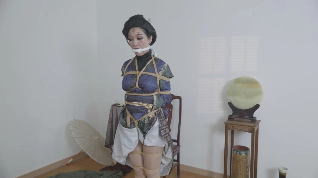 红鲤鱼作品《黑神话悟空之停止挣扎的四妹上集》，炼丹之前必需让被炼的妖精看不见，叫不出，动弹不得！-5