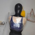zentai+保鲜膜+乳胶项圈+胶带全包头zhi息（+防毒面具）下篇