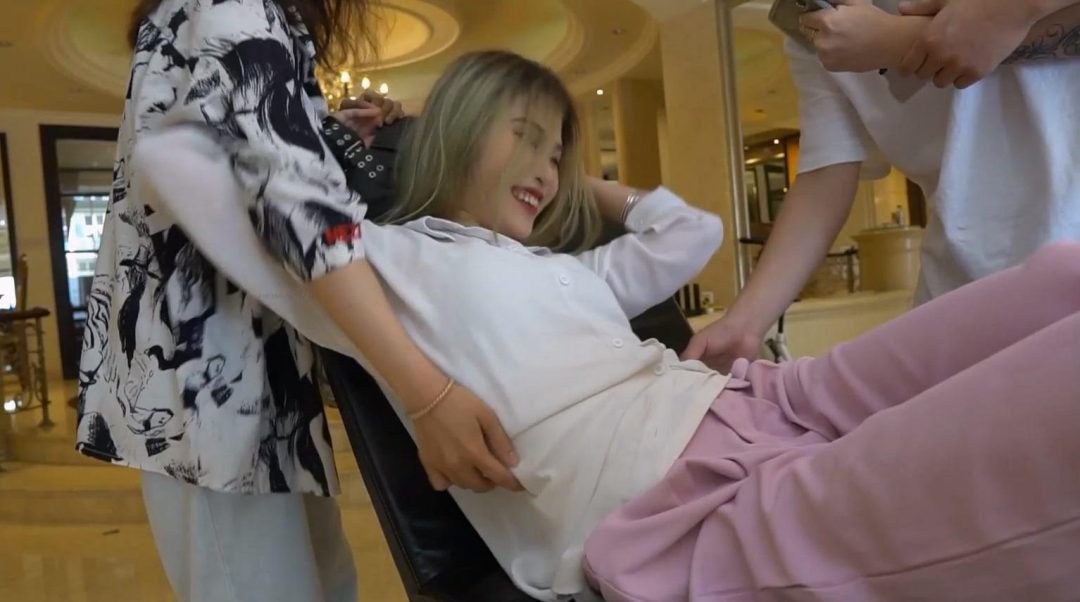 甜美妹子全姿势无死角多人TK-2