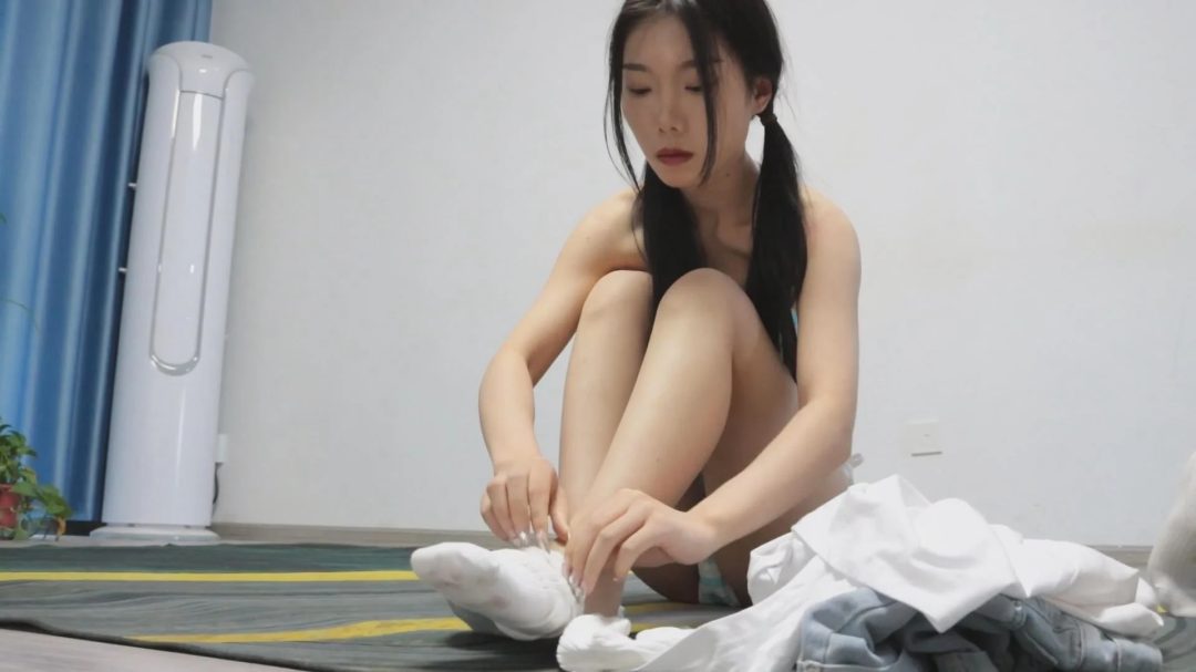【双人内衣本】【得意客定拍】《女拳师姐妹之凋零百合花2》劲爆双人内衣秀,嘴里被袜子塞满+连缚羞辱-2 【双人内衣本】【得意客定拍】《女拳师姐妹之凋零百合花2》劲爆双人内衣秀,嘴里被袜子塞满+连缚羞辱-2