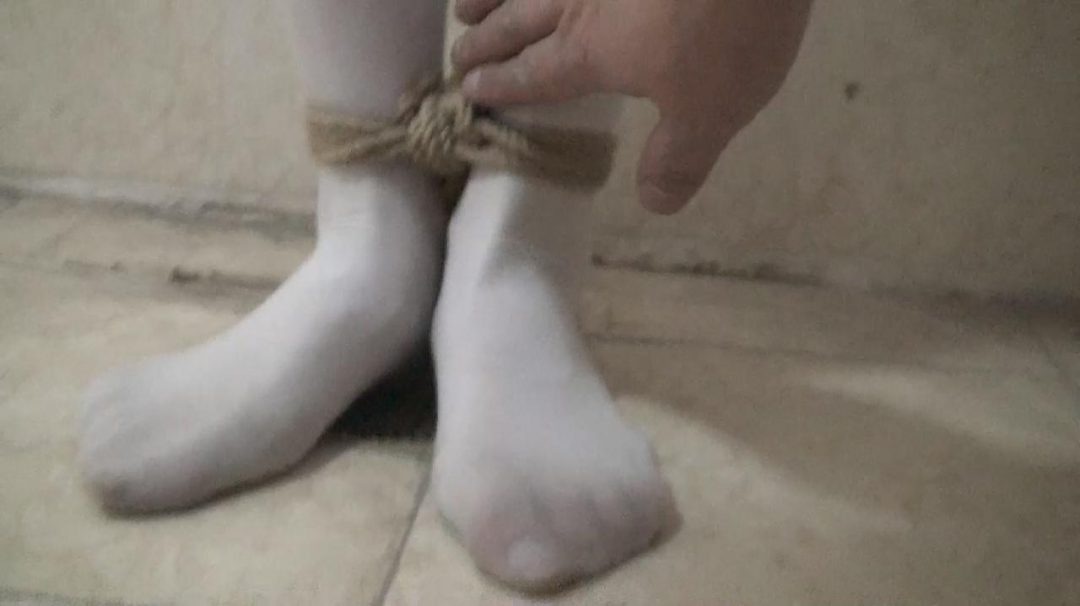 逍遥定拍~猥琐男第一人称视角持枪入室劫持大美女韩懿02;卫生间囚禁调教-4