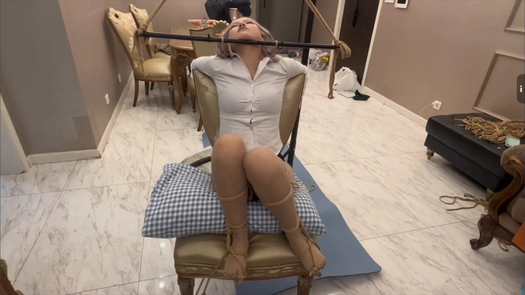 原创定转公 强制抬头 后手缚 脚心挠痒挑战 椅子禁锢抬头放置-4