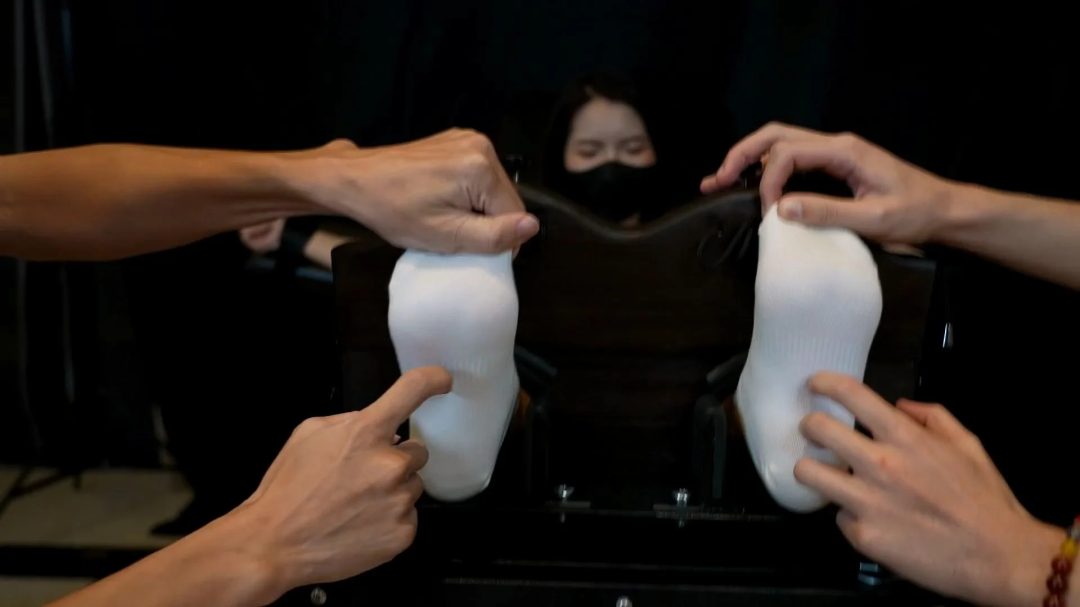 塔塔儿超性感泳衣全身涂油多人tk-2