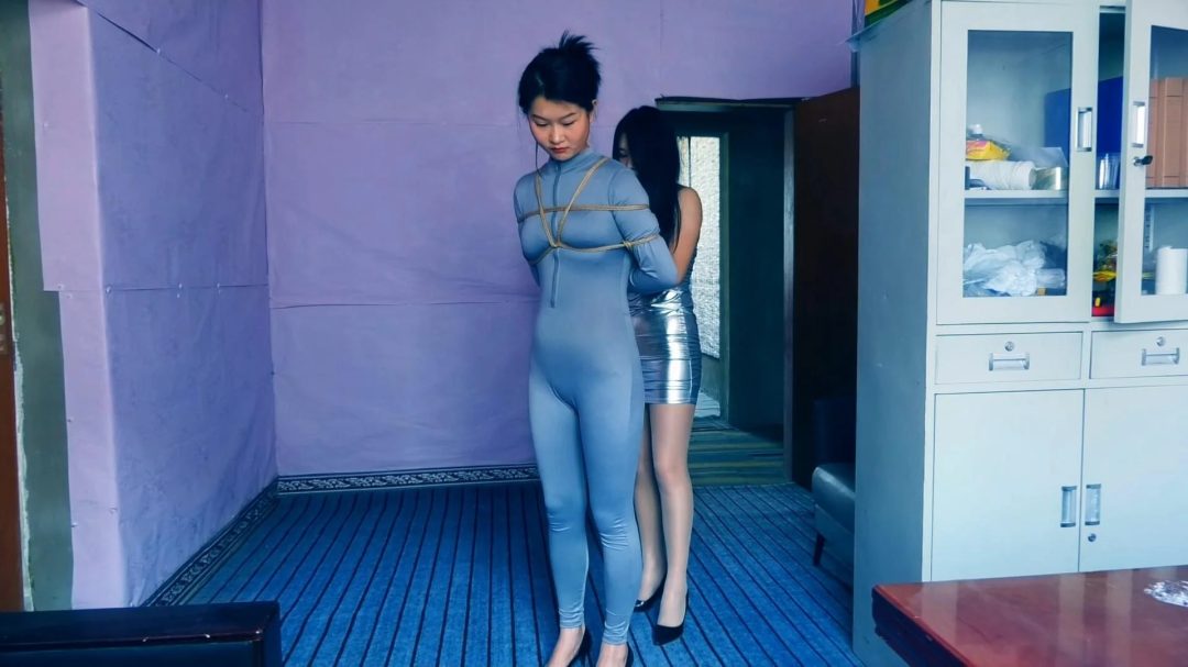 神奇女不归路 第一集-4