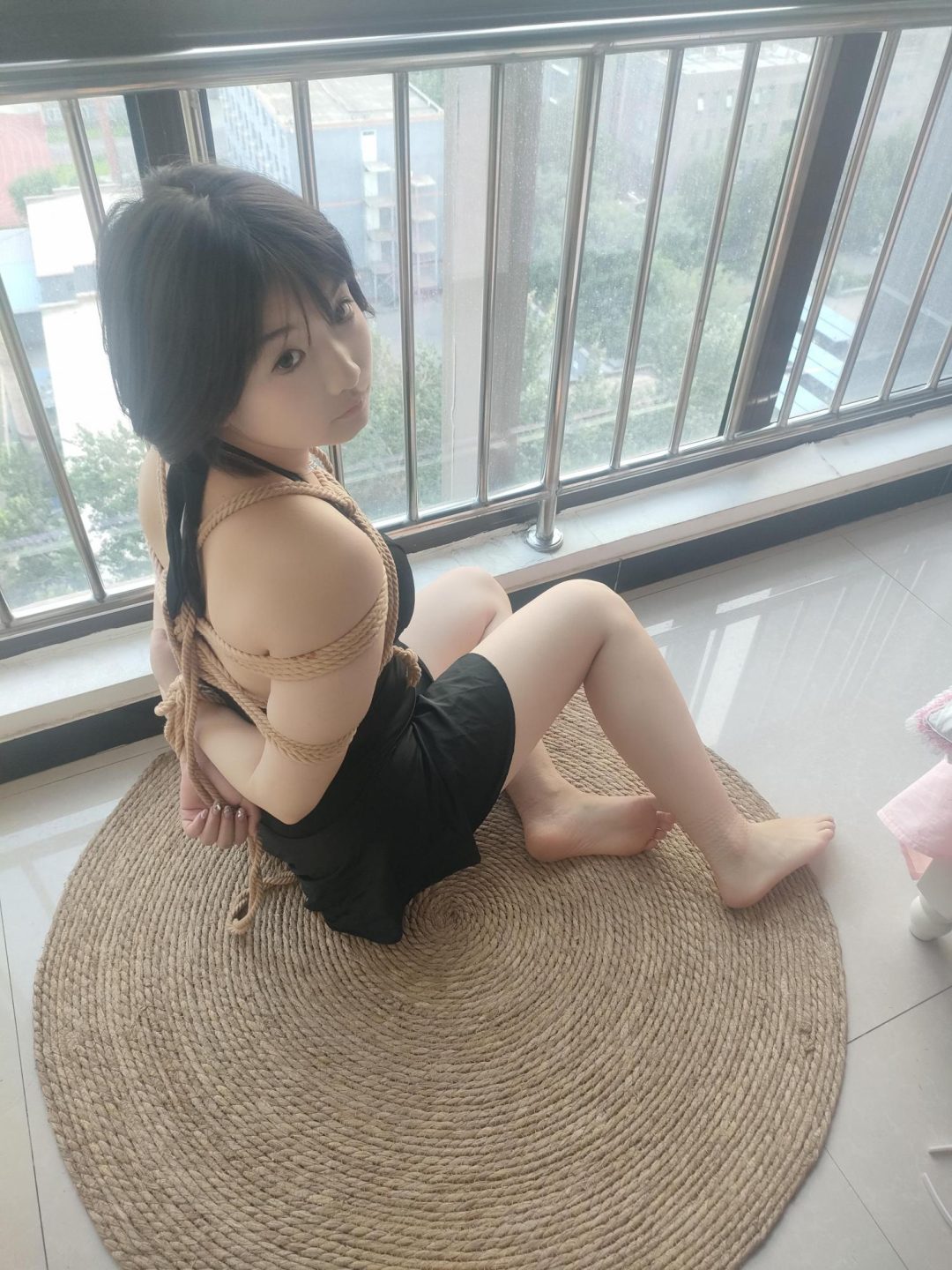 泳装主播妹子紧缚调教约绑实录!海老缚+吊绑+亲吻+挠脚心+挠痒+SP打屁屁+抚摸蹂躏-10 泳装主播妹子紧缚调教约绑实录!海老缚+吊绑+亲吻+挠脚心+挠痒+SP打屁屁+抚摸蹂躏-10