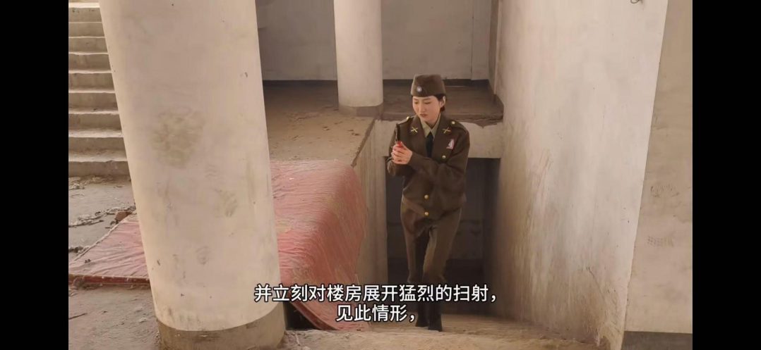 女学生卧底被特务发现，展开了激烈枪战，最后不幸落入手中，她能逃脱吗？会有怎样的刑罚等待她。-2
