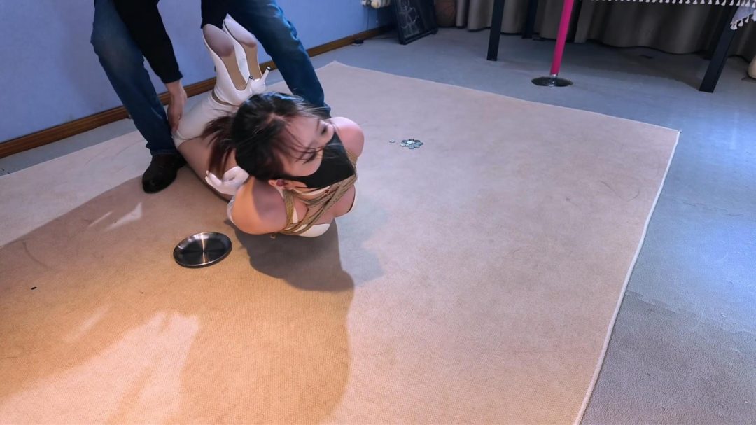 【杨蕊】挣扎的束缚女王【第五系列】 (下编) 极限驷马Extreme Bondage-7 【杨蕊】挣扎的束缚女王【第五系列】 (下编) 极限驷马Extreme Bondage-7
