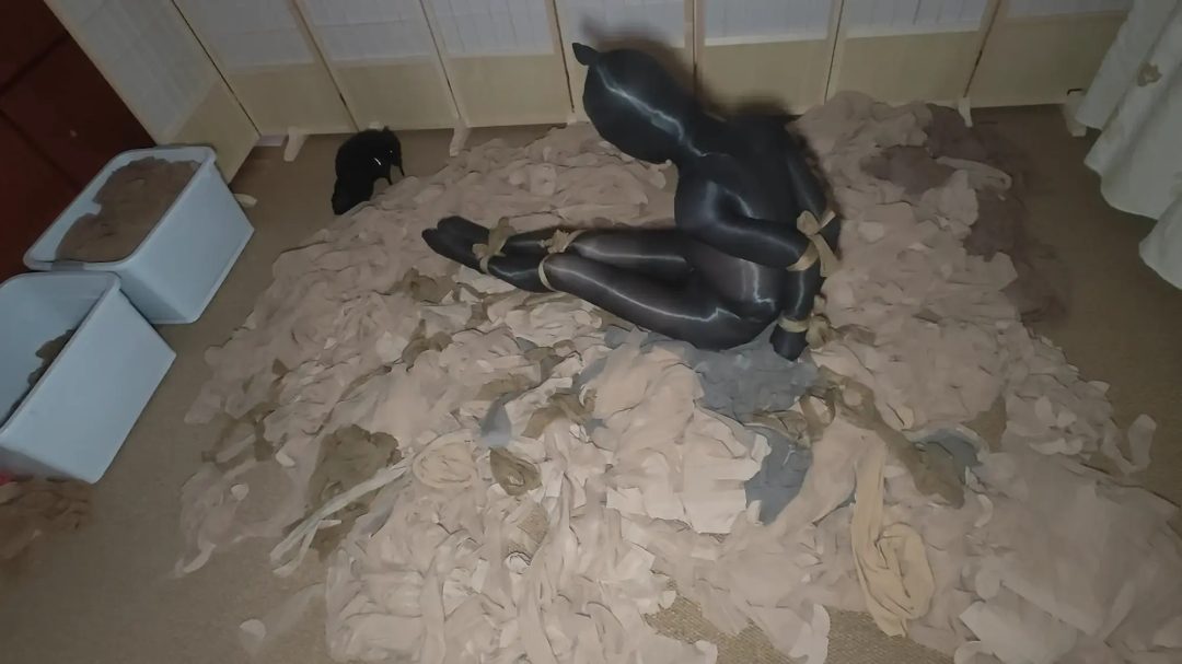 多种自研全包丝袜，多层丝袜全包，缝合，直臂捆绑加单手套，丝袜掩埋，给首次体验的模特留下心理阴影-3