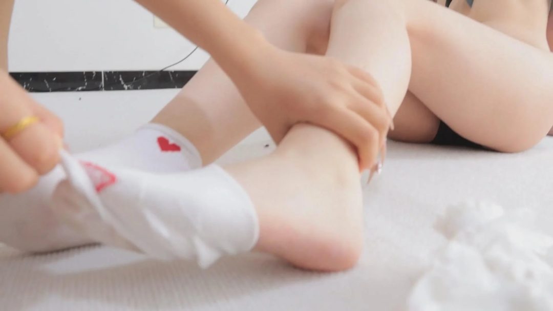 【得意客定拍】《双姝之金主的陷阱02》黑白双子内衣秀,互助脱缚死对头-8 【得意客定拍】《双姝之金主的陷阱02》黑白双子内衣秀,互助脱缚死对头-8