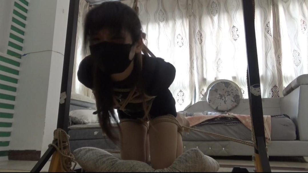 定拍很惨的缚 性感黑丝遮羞衣 超短裤 高跟鞋肉丝➕对镜拍➕日式捆绑➕吊缚-5 定拍很惨的缚 性感黑丝遮羞衣 超短裤 高跟鞋肉丝➕对镜拍➕日式捆绑➕吊缚-5
