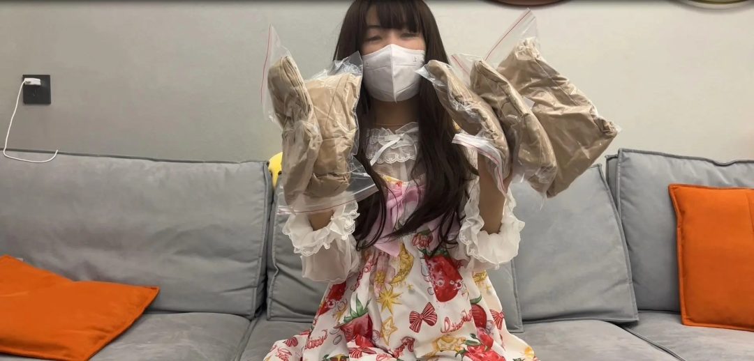 多层Zentai，从超薄到最后六层包裹，五官崩得失去直觉，说话呼吸都困难。-1
