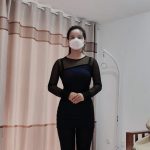 商场气质营业员美女紧缚直臂双腿直立跪吊大号口球TJ