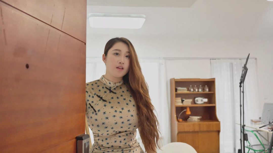红鲤鱼作品《第一人称注孤生系列04：修理工》 震惊！富婆勾引空调师傅，师傅不胜其烦，居然这样对她!-2