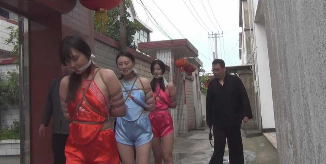 新胭脂扣订拍：《巾帼历险记2》下 三美女遭受各种折磨-3