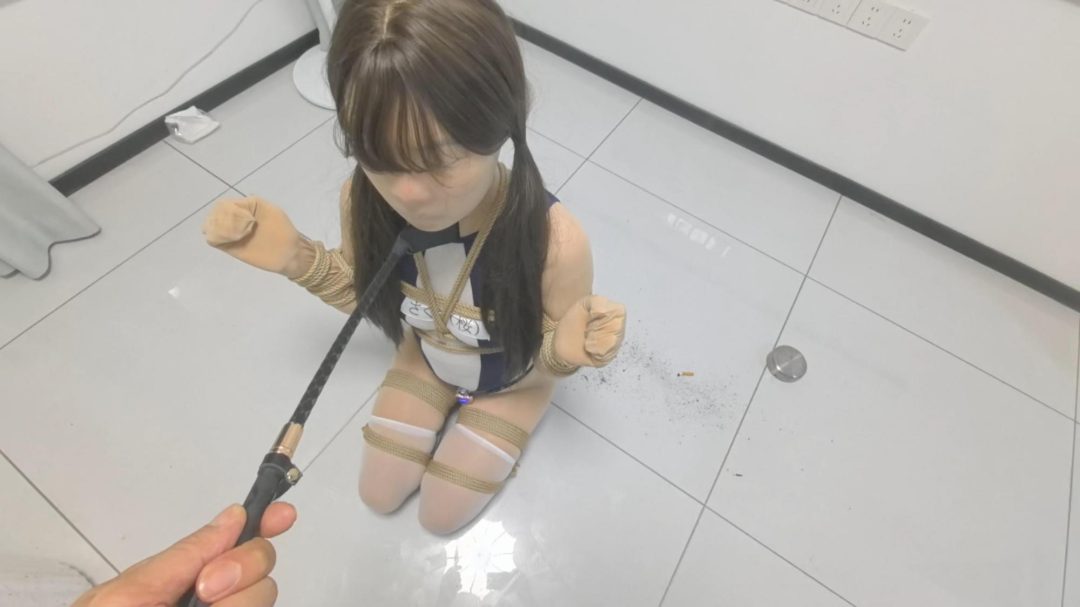 【定拍丝袜犬奴】丝袜全包母狗奴性训练 狗尾走起路来可以表达情绪 物件化家具放置训练 牵引爬行 贞操锁控欲望 奴化主动服务 母狗不配射到嘴里 即使主人休息了也只配蹲在旁边-5 【定拍丝袜犬奴】丝袜全包母狗奴性训练 狗尾走起路来可以表达情绪 物件化家具放置训练 牵引爬行 贞操锁控欲望 奴化主动服务 母狗不配射到嘴里 即使主人休息了也只配蹲在旁边-5