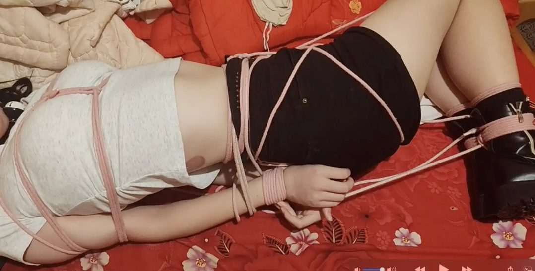 同好小姐姐的紧缚体验-4