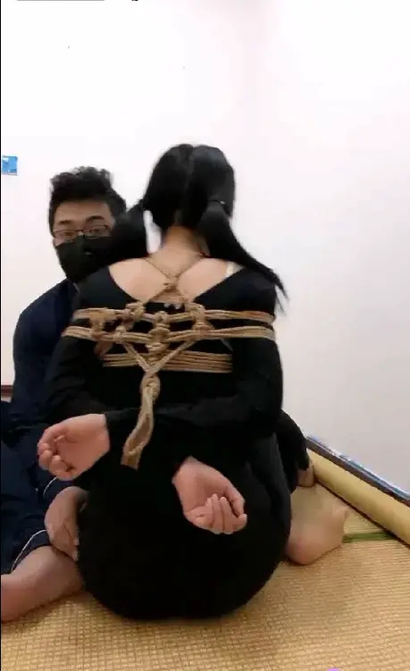 捆工财神 日常紧缚练习-4