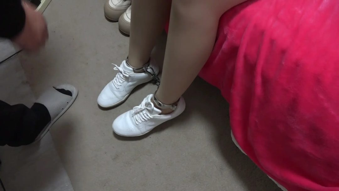 网红小姐姐被闺蜜骗到了缅北后果会怎么样呢?-6 网红小姐姐被闺蜜骗到了缅北后果会怎么样呢?-6
