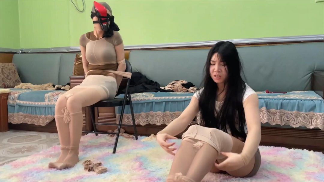 云雀定拍 —记者吴晗与公关柳杨的丝袜地狱 上-18