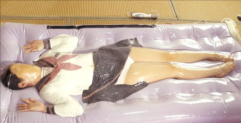 小琦透明真空床体验-2