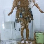 jk白丝浴室粘稠物体涂满全身重口味