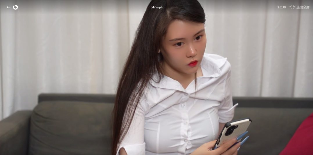 该死的女秘书-1