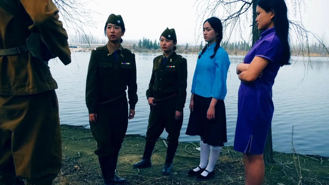 新片《女子特别行动队》 上集 军统组建一支女子特别行动小队，她们执行任务的时候遇见土匪-10