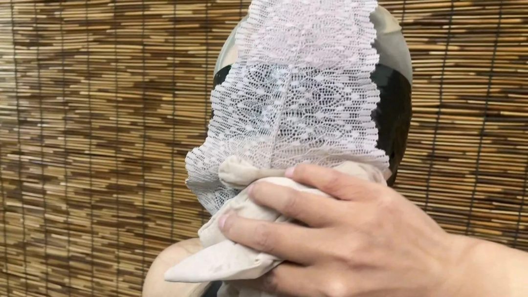 【云雀定拍】《遗产风波 下》继女调母手段再度升级，丝袜内裤套头叠加高跟捂脸，熟女董事长最终闷绝崩溃-13