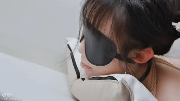 就算双马尾，可可爱爱的也要绑起来哦！驷马，口球，咖丝，趴身上被我打屁股，口水滴出，叫声嗲嗲的真好听-1