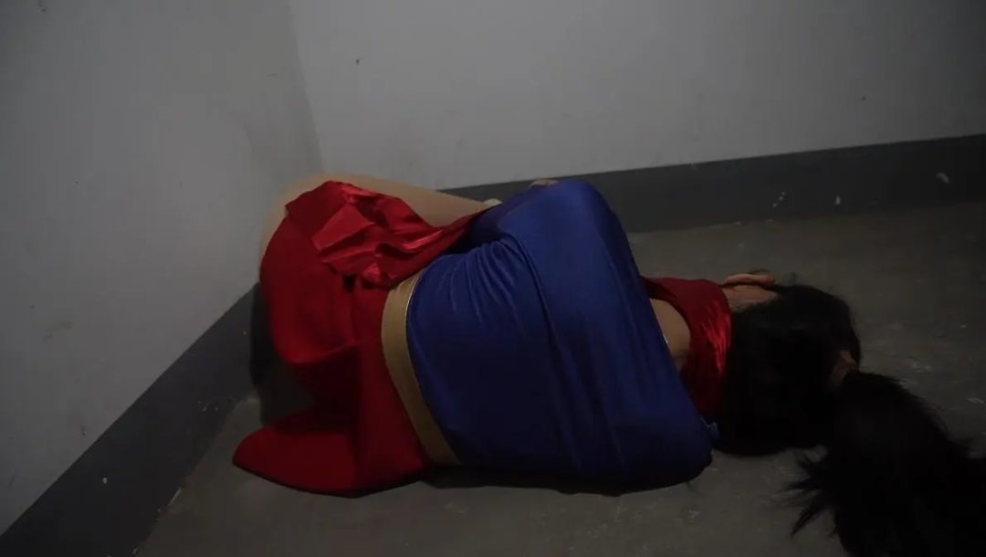 （象人出品）针刺女超人-2