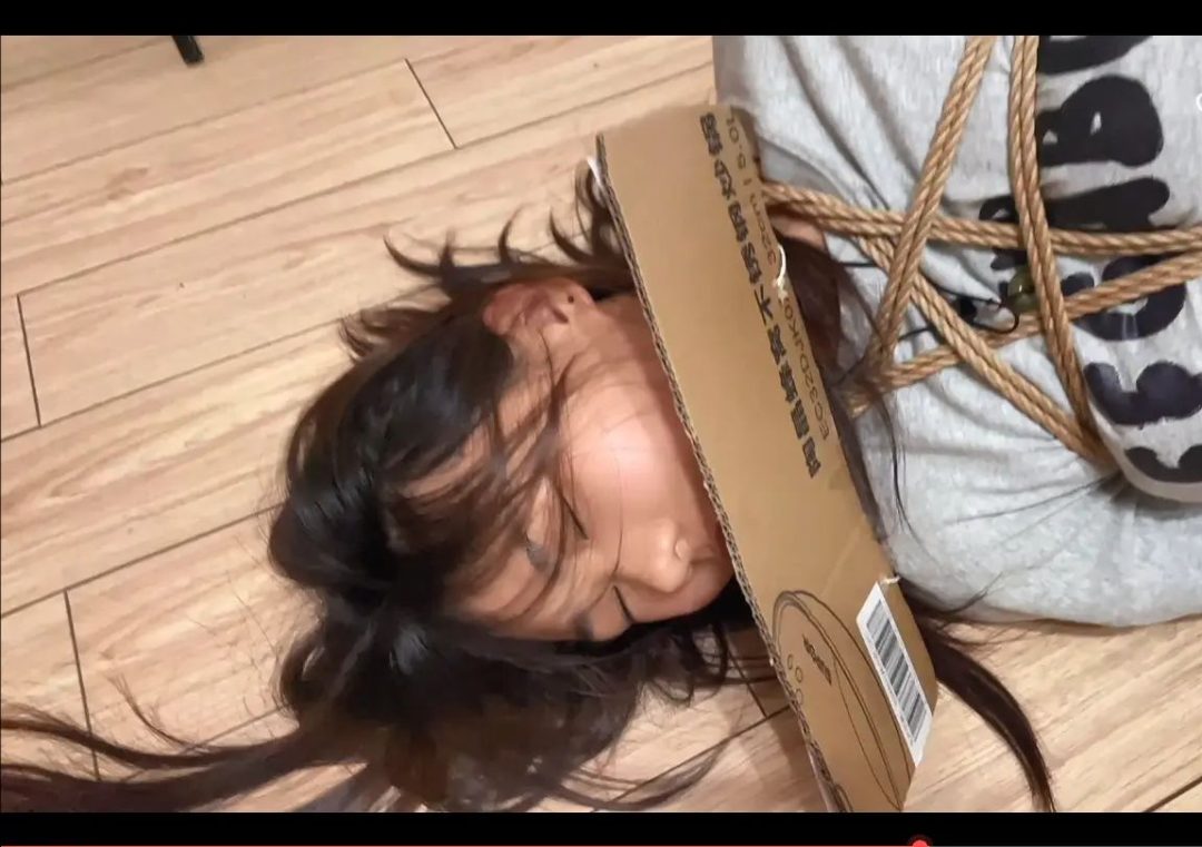 《罪红颜》两个诈骗犯 坑蒙拐骗 执行s刑 三种死法 令人胆寒到残酷。【定转公】-5 《罪红颜》两个诈骗犯 坑蒙拐骗 执行s刑 三种死法 令人胆寒到残酷。【定转公】-5