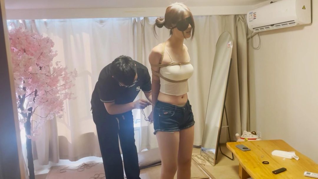 定拍奥特曼新模：身材非常好的妹子 一小时欧式直臂驷马紧缚放置-4