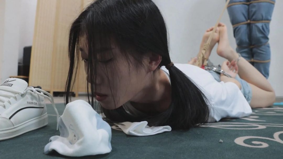 【双人内衣本】【得意客定拍】《女拳师姐妹之凋零百合花1》姐妹情深？那就一起玩吧！-15