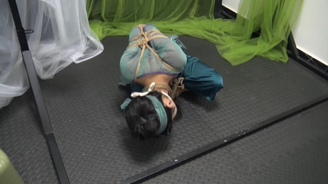 《女绳师之青蛇捆缚四》-5