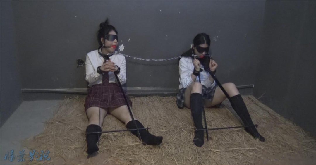 《特制拘束JK双学生妹》 双女M被特制拘束刑具拘束着-2